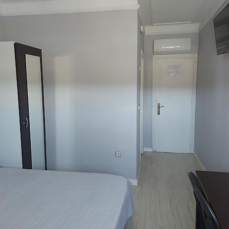 Hostal Fuente Del Pino Хумілья Екстер'єр фото