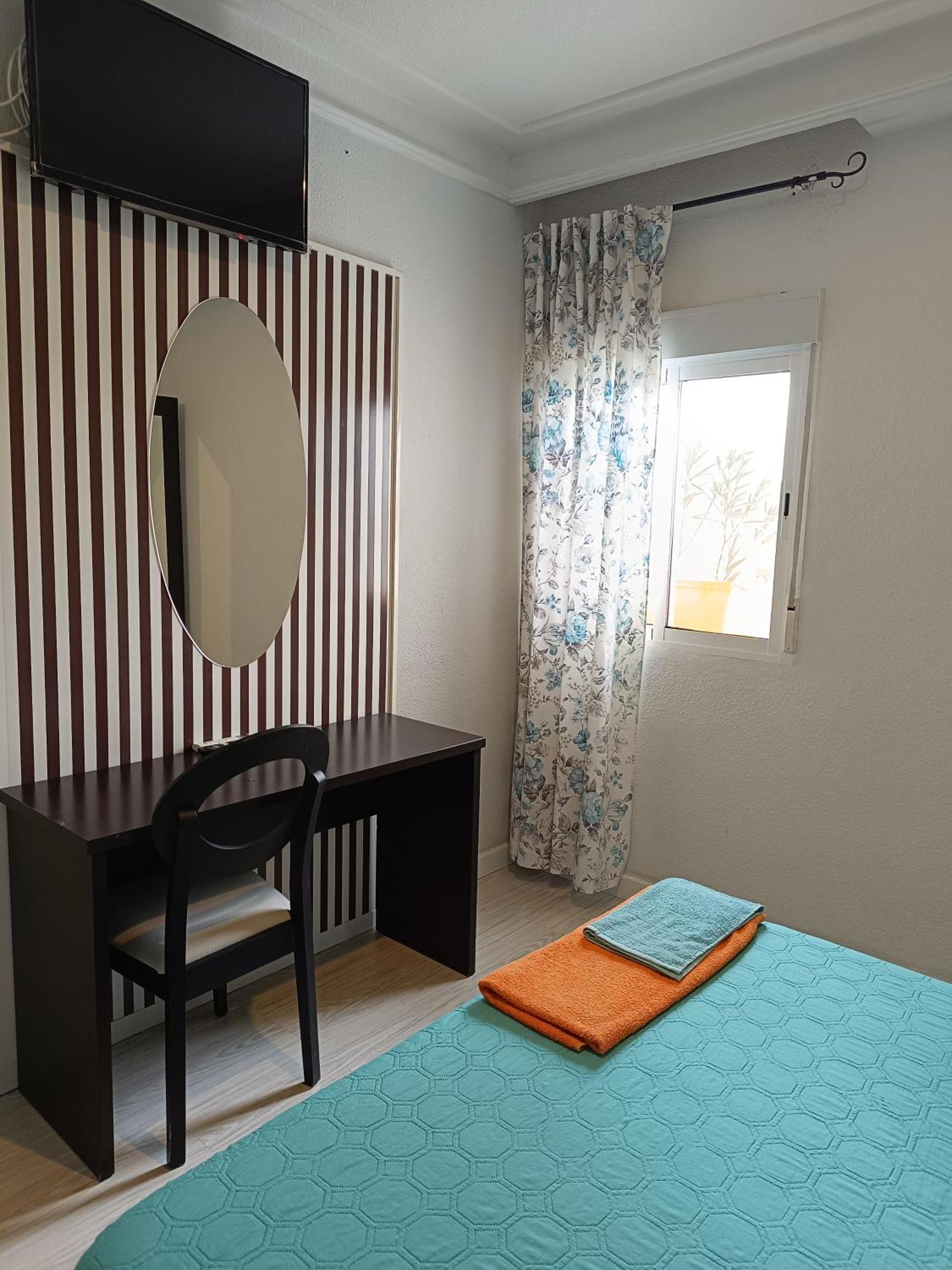 Hostal Fuente Del Pino Хумілья Екстер'єр фото